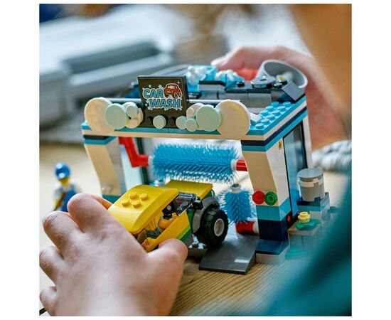 Конструктор LEGO City Автомойка 243 деталей (60362), изображение 4