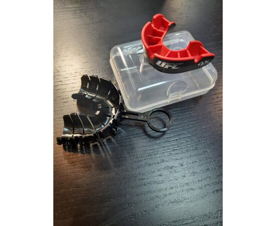 Капа Opro Silver UFC дитяча Black/Red (UFC_Jr_Silver_Bl/R), изображение 6 Капа Opro Silver UFC дитяча Black/Red (UFC_Jr_Silver_Bl/R), изображение 6