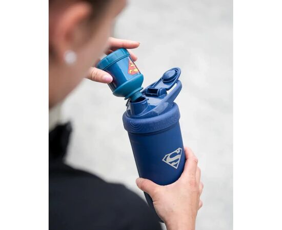 Контейнер спортивный SmartShake Whey2Go Funnel Pillbox 110ml DC Superman (80108001), изображение 3 Контейнер спортивный SmartShake Whey2Go Funnel Pillbox 110ml DC Superman (80108001), изображение 3