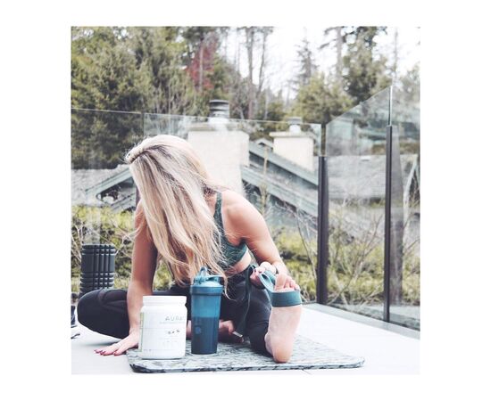 Шейкер спортивный BlenderBottle Classic Loop 28oz/820ml Navy (Loop 28 Navy), изображение 4