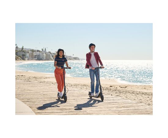 Электросамокат Segway Ninebot E2 E, чорний (AA.00.0013.13), изображение 3 Электросамокат Segway Ninebot E2 E, чорний (AA.00.0013.13), изображение 3