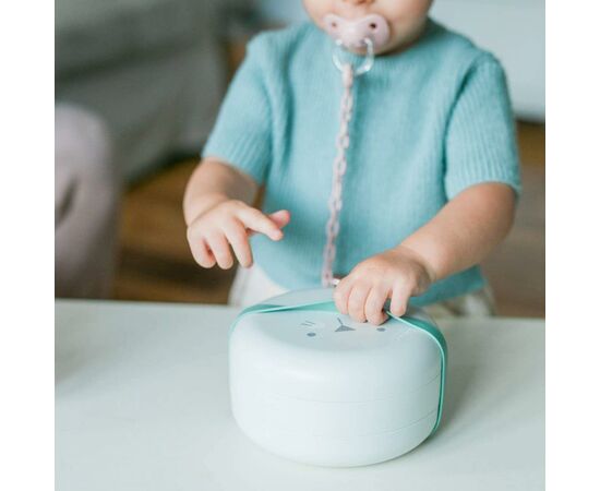 Набор детской посуды Suavinex Hygge Уютные истории 2 тарелки бирюзовые (306751), изображение 5 Набор детской посуды Suavinex Hygge Уютные истории 2 тарелки бирюзовые (306751), изображение 5