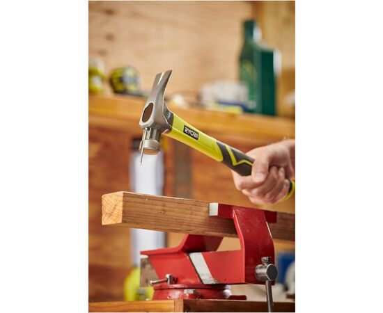 Молоток Ryobi RH16FSS, 450г, рукоятка зі скловолокна, цвяходер, магнітний тримач (5132005333), изображение 5 Молоток Ryobi RH16FSS, 450г, рукоятка зі скловолокна, цвяходер, магнітний тримач (5132005333), изображение 5