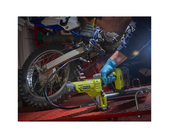 Шприц для смазки Ryobi R18GG-0, 18В ONE+, 690Бар (без АКБ и ЗУ) (5133004643), изображение 5 Шприц для смазки Ryobi R18GG-0, 18В ONE+, 690Бар (без АКБ и ЗУ) (5133004643), изображение 5
