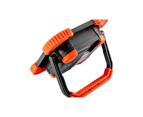 Прожектор Neo Tools аккумулятор, 2600мАч, 3.7 Li-ion, 10 Вт + 3 Вт, 750+ 250 люм (99-040), изображение 5 Прожектор Neo Tools аккумулятор, 2600мАч, 3.7 Li-ion, 10 Вт + 3 Вт, 750+ 250 люм (99-040), изображение 5