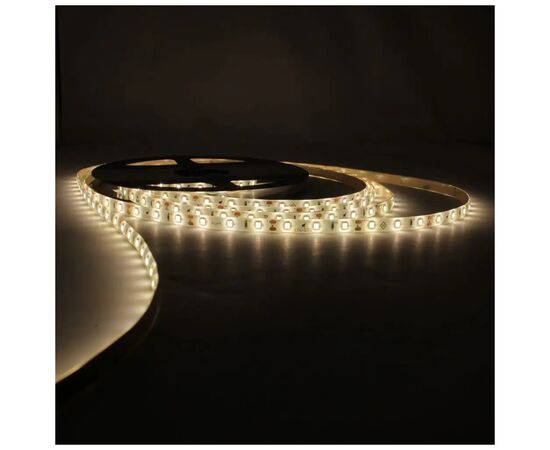 Светодиодная лента LED-STIL 3000K 4,8 Вт/м 2835 60 діодів IP65 12 Вольт 400 lm (DFN2835-60A3-IP65), изображение 3 Светодиодная лента LED-STIL 3000K 4,8 Вт/м 2835 60 діодів IP65 12 Вольт 400 lm (DFN2835-60A3-IP65), изображение 3
