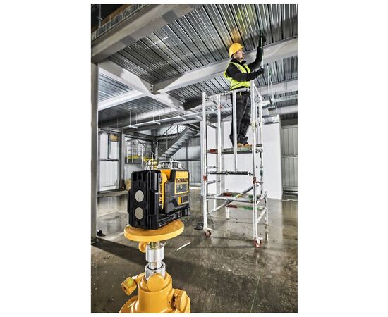 Лазерный нивелир DeWALT 10.8/12В XR Li-Ion, зеленый луч, 2Ah, ЗУ, кейс (DCE0811D1G), изображение 3 Лазерный нивелир DeWALT 10.8/12В XR Li-Ion, зеленый луч, 2Ah, ЗУ, кейс (DCE0811D1G), изображение 3
