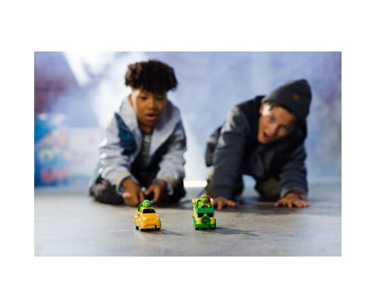 Игровой набор Funrise TMNT Черепашки-ниндзя классические Гонщик с лаунчером Микеланджело (71018), изображение 10 Игровой набор Funrise TMNT Черепашки-ниндзя классические Гонщик с лаунчером Микеланджело (71018), изображение 10