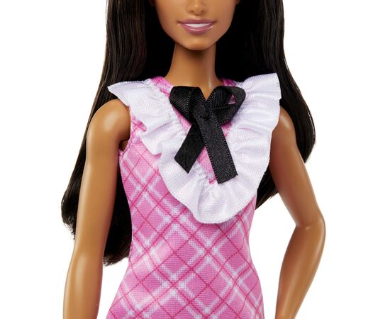 Кукла Barbie Fashionistas в розовом платье с жабо (HJT06), изображение 5 Кукла Barbie Fashionistas в розовом платье с жабо (HJT06), изображение 5