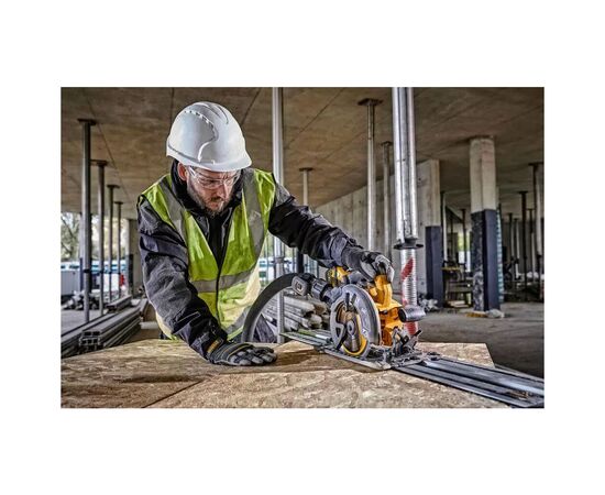Дисковая пила DeWALT 54В XR FLEXVOLT Li-lon диск 190х30 мм, 2x3Ah, 3.7 кг, кейс TSTAK (DCS579X2), изображение 4 Дисковая пила DeWALT 54В XR FLEXVOLT Li-lon диск 190х30 мм, 2x3Ah, 3.7 кг, кейс TSTAK (DCS579X2), изображение 4