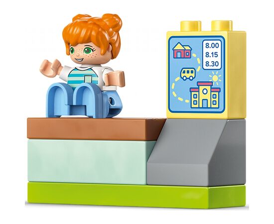Конструктор LEGO DUPLO Поездка на автобусе 16 деталей (10988), изображение 4 Конструктор LEGO DUPLO Поездка на автобусе 16 деталей (10988), изображение 4