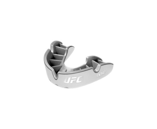 Капа Opro Silver доросла (вік 11+) White/Silver (ufc.102514003) (UFC_Silver_Wh/Sil), изображение 2 Капа Opro Silver доросла (вік 11+) White/Silver (ufc.102514003) (UFC_Silver_Wh/Sil), изображение 2