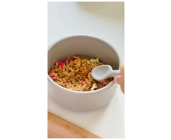 Тарелка детская MinikOiOi Bowl - Pinky Pink (101080102), изображение 4 Тарелка детская MinikOiOi Bowl - Pinky Pink (101080102), изображение 4