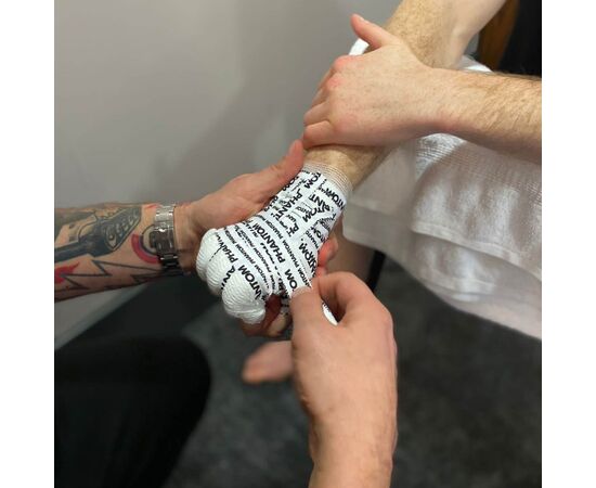 Кінезіо тейп Phantom Sport Tape White 2,5 cm x 13,7 m (PHACC2075-W), зображення 7 Кінезіо тейп Phantom Sport Tape White 2,5 cm x 13,7 m (PHACC2075-W), зображення 7