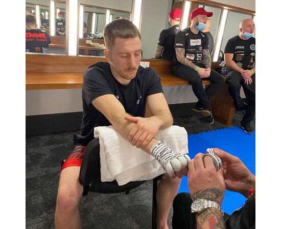 Кінезіо тейп Phantom Sport Tape White 2,5 cm x 13,7 m (PHACC2075-W), зображення 8 Кінезіо тейп Phantom Sport Tape White 2,5 cm x 13,7 m (PHACC2075-W), зображення 8