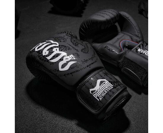 Боксерские перчатки Phantom Muay Thai Black 10oz (PHBG2329-10), изображение 8 Боксерские перчатки Phantom Muay Thai Black 10oz (PHBG2329-10), изображение 8