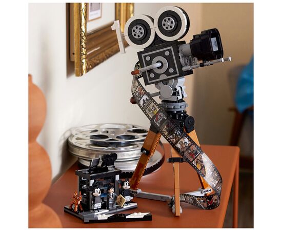 Конструктор LEGO Disney Камера вшанування Волта Діснея 811 деталей (43230), зображення 5