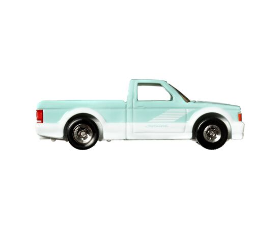 Машина Hot Wheels Коллекционная модель 91 GMC Syclone серии Премиальные авто (GJT68/HKF24), изображение 3 Машина Hot Wheels Коллекционная модель 91 GMC Syclone серии Премиальные авто (GJT68/HKF24), изображение 3