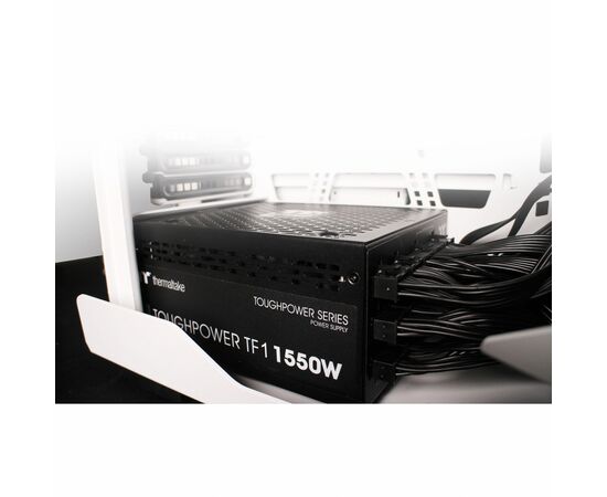 Блок питания ThermalTake 1550W Toughpower PF1 (PS-TPD-1550FNFATE-1), изображение 8 Блок питания ThermalTake 1550W Toughpower PF1 (PS-TPD-1550FNFATE-1), изображение 8