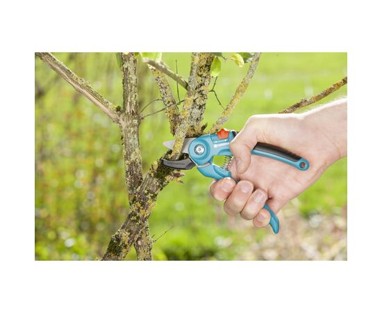Секатор Gardena Classic A/S с наковальней, 18 мм (08855-20.000.00), изображение 5 Секатор Gardena Classic A/S с наковальней, 18 мм (08855-20.000.00), изображение 5