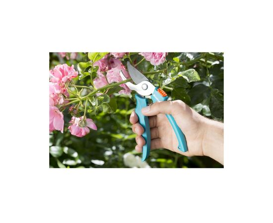 Набор инструментов Gardena садовых Classic (секатор 18 мм + совок 8 см) (12201-20.000.00), изображение 6 Набор инструментов Gardena садовых Classic (секатор 18 мм + совок 8 см) (12201-20.000.00), изображение 6