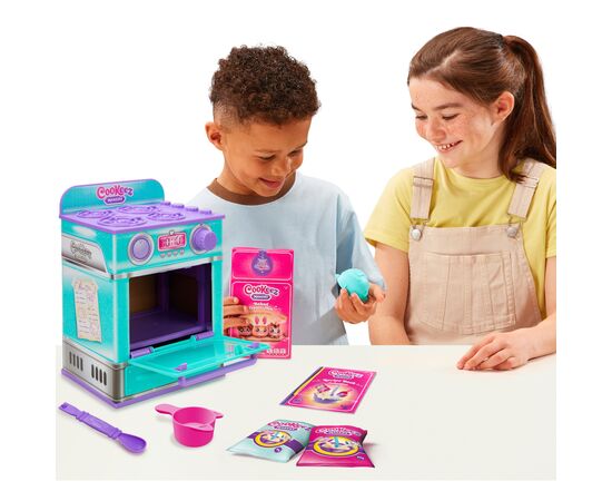 Интерактивная игрушка Moose Cookies Makery Магическая пекарня - Паляница (23501), изображение 6 Интерактивная игрушка Moose Cookies Makery Магическая пекарня - Паляница (23501), изображение 6