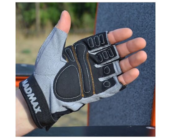 Перчатки для фитнеса MadMax MFG-871 Damasteel Grey/Black M (MFG-871_M), изображение 5 Перчатки для фитнеса MadMax MFG-871 Damasteel Grey/Black M (MFG-871_M), изображение 5