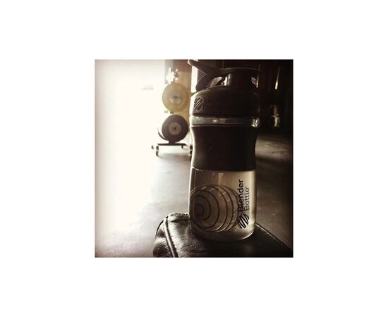 Шейкер спортивный BlenderBottle SportMixer Flip 20oz/590ml Black (SM 20oz Black), изображение 3 Шейкер спортивный BlenderBottle SportMixer Flip 20oz/590ml Black (SM 20oz Black), изображение 3