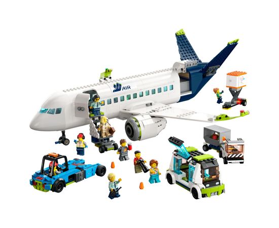 Конструктор LEGO City Пассажирский самолет 913 деталей (60367), изображение 2 Конструктор LEGO City Пассажирский самолет 913 деталей (60367), изображение 2