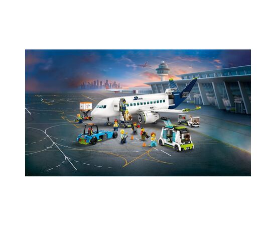 Конструктор LEGO City Пассажирский самолет 913 деталей (60367), изображение 9 Конструктор LEGO City Пассажирский самолет 913 деталей (60367), изображение 9