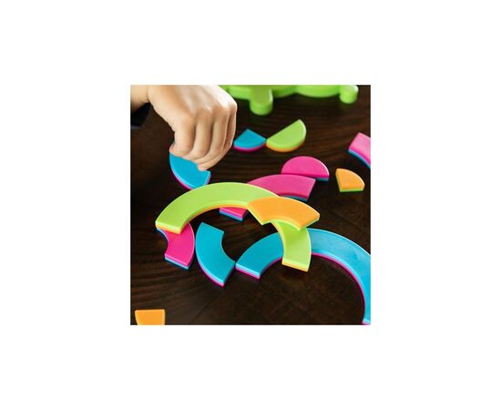 Развивающая игрушка Fat Brain Toys Пазл Собери жука Bugzzle (F209ML), изображение 7 Развивающая игрушка Fat Brain Toys Пазл Собери жука Bugzzle (F209ML), изображение 7