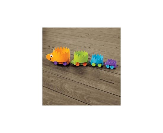 Развивающая игрушка Fat Brain Toys Пирамидка-каталка Ежики Hiding Hedgehogs (F223ML), изображение 5 Развивающая игрушка Fat Brain Toys Пирамидка-каталка Ежики Hiding Hedgehogs (F223ML), изображение 5
