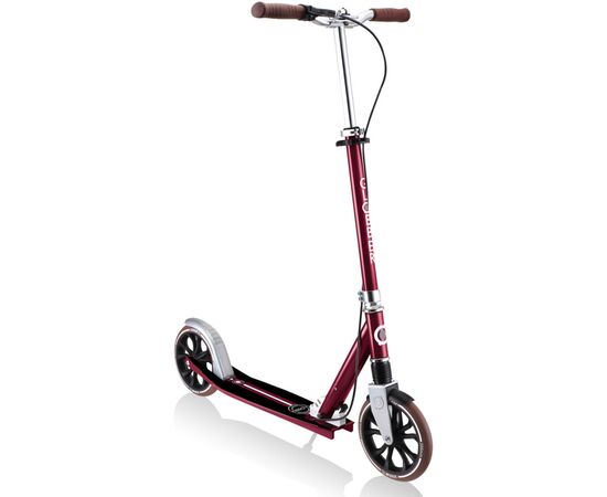 Самокат Globber NL205 Deluxe з ручним гальмом Червоний (685-102), зображення 2 Самокат Globber NL205 Deluxe з ручним гальмом Червоний (685-102), зображення 2
