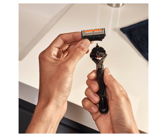 Сменные кассеты Gillette Fusion ProGlide 4 шт (7702018085514), изображение 3 Сменные кассеты Gillette Fusion ProGlide 4 шт (7702018085514), изображение 3