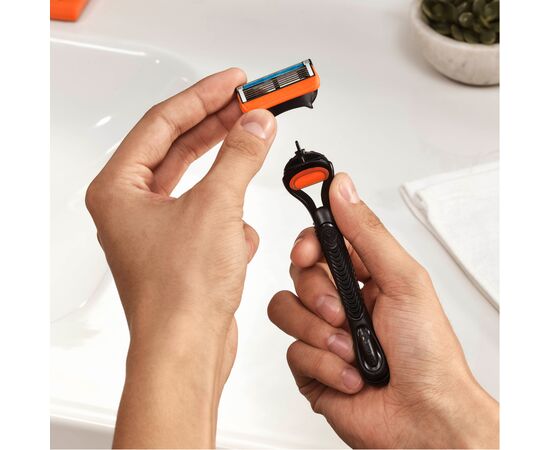 Сменные кассеты Gillette Fusion5 4 шт. (7702018874460/7702018866984), изображение 3 Сменные кассеты Gillette Fusion5 4 шт. (7702018874460/7702018866984), изображение 3