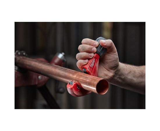 Труборез Milwaukee для медных труб 3,2-42мм (48229252), изображение 3 Труборез Milwaukee для медных труб 3,2-42мм (48229252), изображение 3