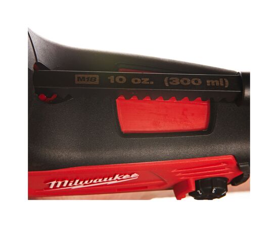 Пистолет для герметика Milwaukee C18 PCG/310C-201В, 310мл, 2Ah (4933441310), изображение 4 Пистолет для герметика Milwaukee C18 PCG/310C-201В, 310мл, 2Ah (4933441310), изображение 4