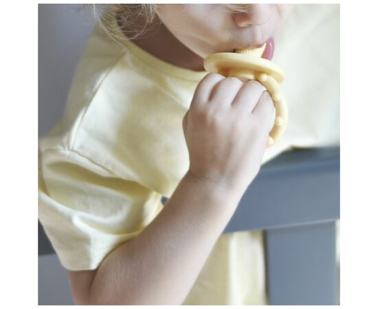 Пустышка MinikOiOi Gumy 3m+ (Mineral Blue) (101220003), изображение 5 Пустышка MinikOiOi Gumy 3m+ (Mineral Blue) (101220003), изображение 5