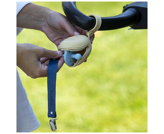 Контейнер для пустышек MinikOiOi Pod - Pinky Pink (101230002), изображение 6 Контейнер для пустышек MinikOiOi Pod - Pinky Pink (101230002), изображение 6