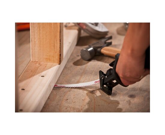 Полотно Milwaukee для сабельной пилы, FANG TIP 300мм, шаг 5,0мм, 5шт, древесина с гвоздями (48005037), изображение 2 Полотно Milwaukee для сабельной пилы, FANG TIP 300мм, шаг 5,0мм, 5шт, древесина с гвоздями (48005037), изображение 2