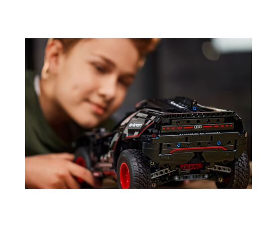 Конструктор LEGO Technic Audi RS Q e-tron 914 деталей (42160), зображення 9 Конструктор LEGO Technic Audi RS Q e-tron 914 деталей (42160), зображення 9