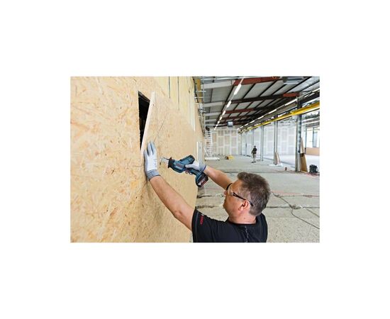 Сабельная пила Bosch GSA 18 V-LI C, 18В, пропил 200мм, ход 21мм (без АКБ и ЗУ) (0.601.6A5.001), изображение 3 Сабельная пила Bosch GSA 18 V-LI C, 18В, пропил 200мм, ход 21мм (без АКБ и ЗУ) (0.601.6A5.001), изображение 3