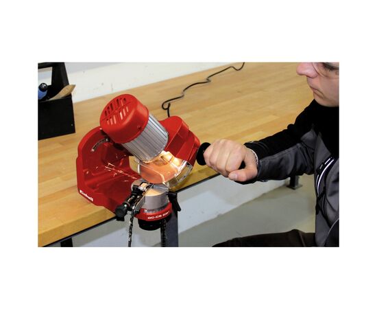 Точильный станок Einhell GC-CS 235 E для заточки цепей, 3000об/мин, диск 145х22х3.2мм (4499910), изображение 8 Точильный станок Einhell GC-CS 235 E для заточки цепей, 3000об/мин, диск 145х22х3.2мм (4499910), изображение 8