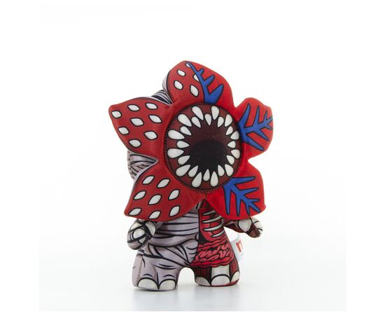 Мягкая игрушка YUME коллекционная Stranger Things - Demogorgon мягконабивная (15011), изображение 4 Мягкая игрушка YUME коллекционная Stranger Things - Demogorgon мягконабивная (15011), изображение 4