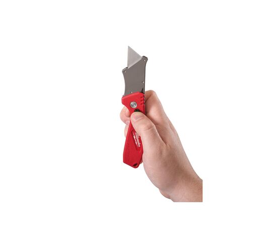 Ніж монтажний Milwaukee FASTBACK Compact викидний багатофункціональний (4932471356), зображення 6 Ніж монтажний Milwaukee FASTBACK Compact викидний багатофункціональний (4932471356), зображення 6