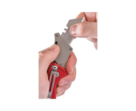 Ніж монтажний Milwaukee FASTBACK Compact викидний багатофункціональний (4932471356), зображення 7 Ніж монтажний Milwaukee FASTBACK Compact викидний багатофункціональний (4932471356), зображення 7