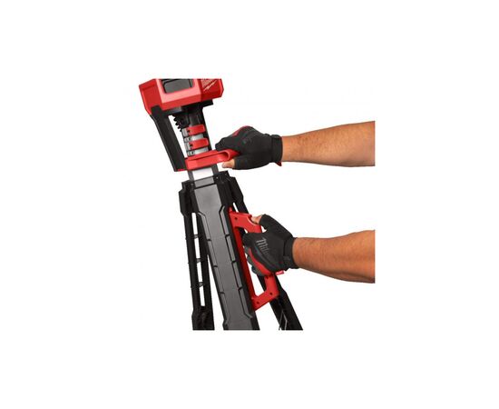 Прожектор Milwaukee TRUEVIEW 2800 лм M18 SAL2-5, 2x5Ah, сумка (4933492903), изображение 5 Прожектор Milwaukee TRUEVIEW 2800 лм M18 SAL2-5, 2x5Ah, сумка (4933492903), изображение 5