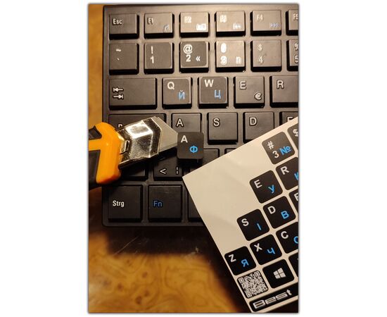 Наклейка на клавиатуру BestKey непрозрачная чорная, 76, синий (BKU13BLU/013), изображение 3 Наклейка на клавиатуру BestKey непрозрачная чорная, 76, синий (BKU13BLU/013), изображение 3