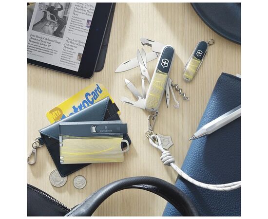 Нож Victorinox Classic SD New York Style (0.6223.E223), изображение 7 Нож Victorinox Classic SD New York Style (0.6223.E223), изображение 7