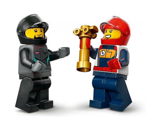 Конструктор LEGO City Картинг и гонщики 99 деталей (60400), изображение 3 Конструктор LEGO City Картинг и гонщики 99 деталей (60400), изображение 3